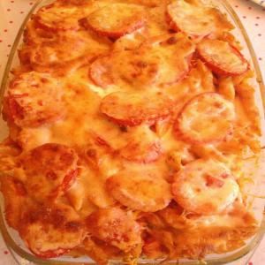 Easy Vegetarian Pasta Bake with Tomatoes and Cream Sauce image