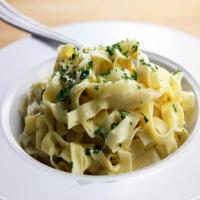 Fettuccine With Herb Butter_image