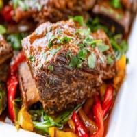 Short Ribs with Collards and Peppers_image