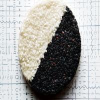 Black and White Sesame Seed Cookies image