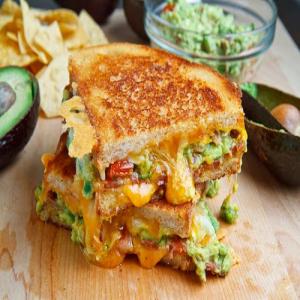 Bacon Guacamole Grilled Cheese Sandwich on Closet Cooking Recipe - (4.7/5) image