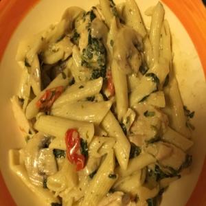 Chicken and Spinach Pasta_image