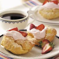 Strawberry Cream Puff Dessert_image