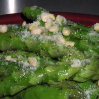 Asparagus With Pine Nuts_image