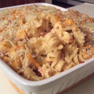 Lobster Mac with Cheddar, Brie, and Gruyere_image
