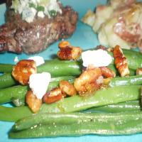 Haricots Verts With Toasted Walnuts and Chevre image