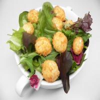 Arugula Salad with Fried Goat Cheese_image