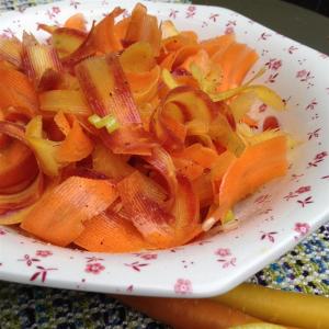 Rainbow Carrot Salad_image