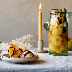 Vanilla & white wine poached pears image