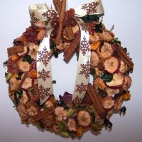 Cinnamon Apple Wreath image