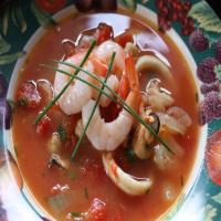Tomato and Garlic Stew With Prawns._image