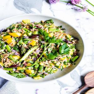 Lemon Orzo Salad with Asparagus, Spinach and Feta | Vanilla And Bean_image