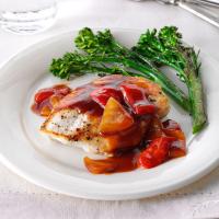 Skillet Chicken with Barbecue Onion image