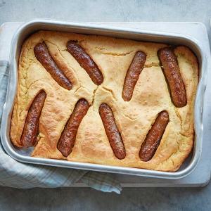 Vegan toad-in-the-hole with red onion & balsamic gravy_image