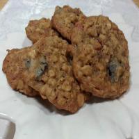 Cinnamon Chip, and cherry Oatmeal cookies_image