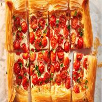 Tomato Tart With Fillo and Feta Cream Recipe_image