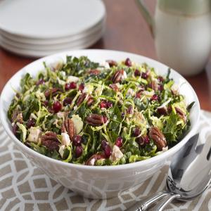 Kale Pomegranate Salad with Pecans_image