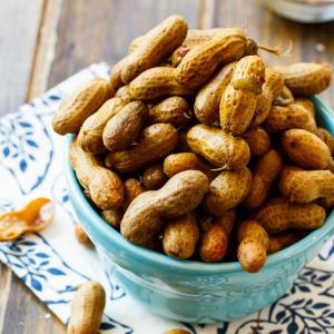 Crock Pot Spicy Boiled Peanuts_image