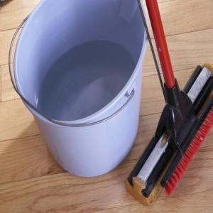 Easy, All-Natural Hard Floor Cleaner_image