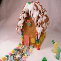 Gingerbread House (Mini Gingerbread Houses) image