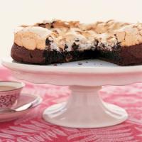 Chocolate and Hazelnut Meringue Cake_image