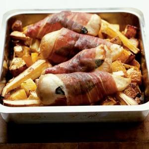 Chicken roasted with winter root vegetables_image