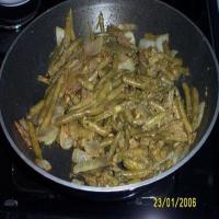 Green Beans Sautéed With Onions and Bread Crumbs image