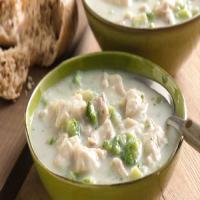 Cheesy Broccoli-Potato Soup_image