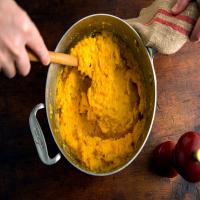 Colcannon With Roasted Squash and Apple_image