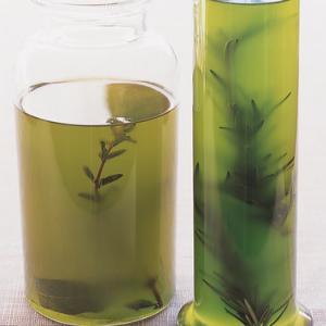 Herb-Infused Olive Oil_image