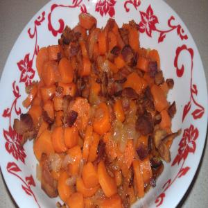 Bacon 'n' Onion Carrots for Two image