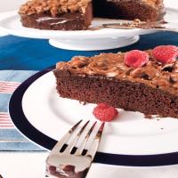 Chocolate Cake with Ganache and Praline Topping_image