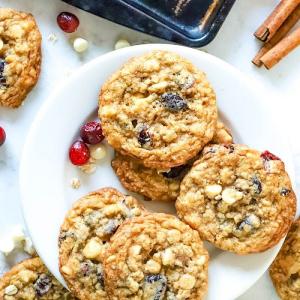 Oatmeal Cranberry White Chocolate Cookies_image