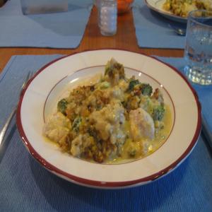 Classic One-Dish Chicken Stuffing Bake With Vegetables_image