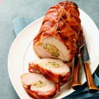 Bacon-Wrapped Turkey Breast with Herb Stuffing_image