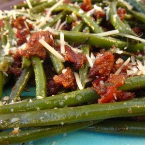 Fiance's Favorite Savory Green Beans_image