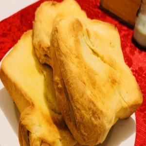 Roasted Paan (Sri-Lankan Bread) Recipe by Tasty_image