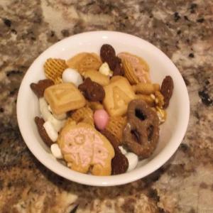 Holiday Snack Mix_image
