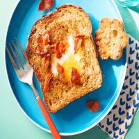 Kids Can Make: Cheesy Eggs-in-the-Hole with Bacon_image