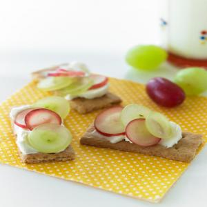 Graham Cracker Grape Sandwiches image