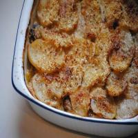 A few of my favorite things: potato, leek and mushroom gratin_image