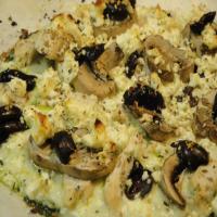 Greek Pizza With Chicken, Feta and Olives_image