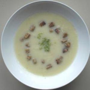Celery Root Soup with Croutons_image