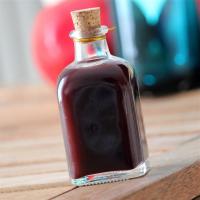 Selbst Gemachter Himbeeressig (Homemade Raspberry Vinegar) image