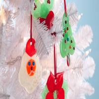 Poinsettia Candy Ornaments_image