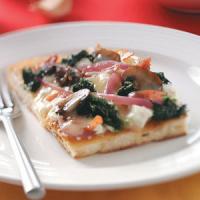 Spinach, Mushroom & Three-Cheese Pizza_image