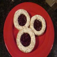 Raspberry Linzer Cookies image