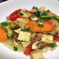 Chicken and Vegetable Glass Noodle Stir-Fry_image