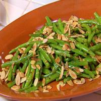 Tangy Almond Garlic String Beans image
