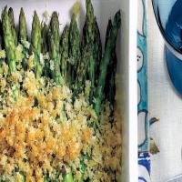 Asparagus with Breadcrumbs and Parmesan image